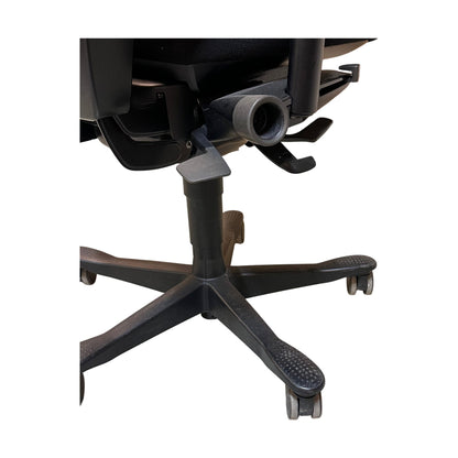 Kontorstol fra Kinnarps 9000, sort