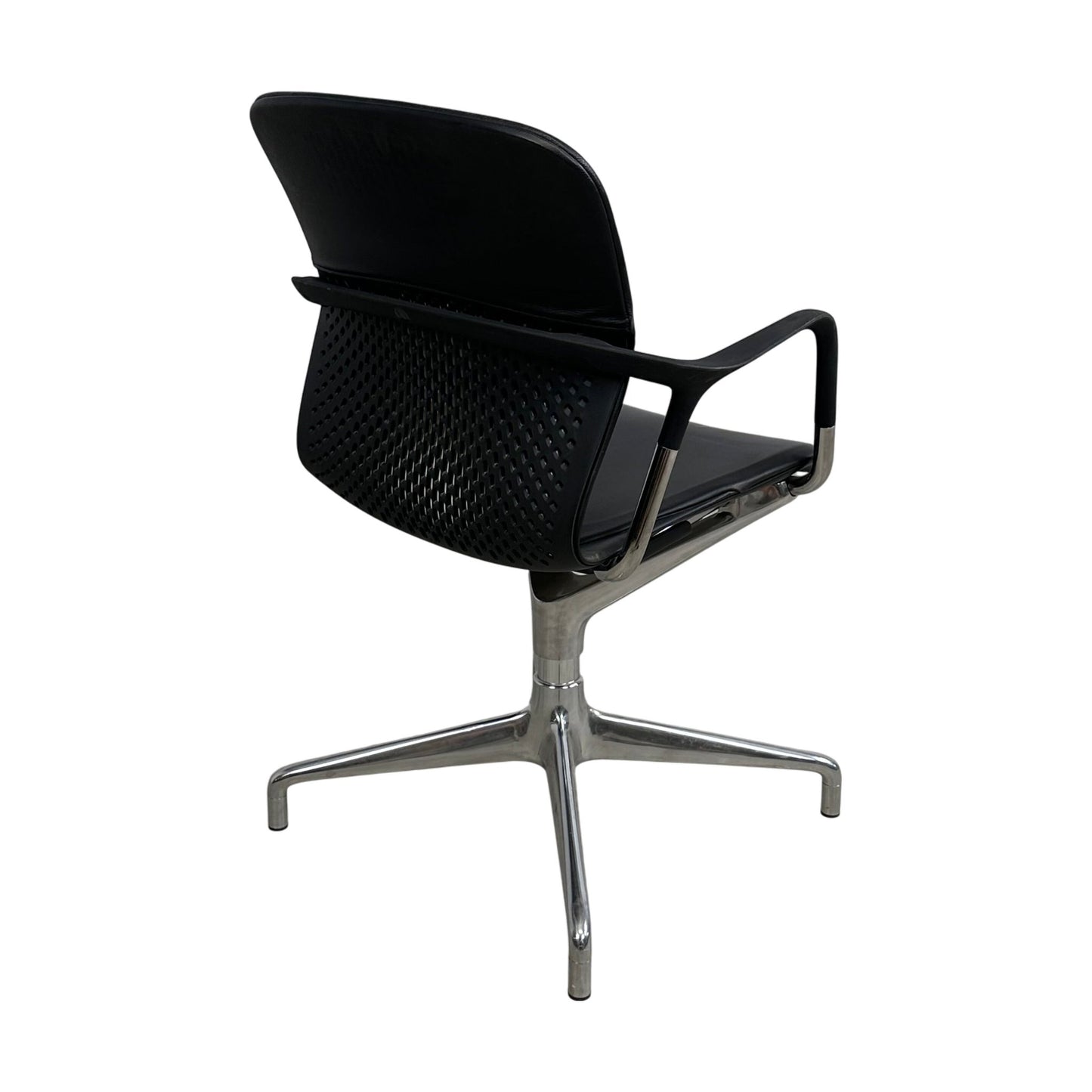 Keyn møteromsstol fra Herman Miller, sort skinn