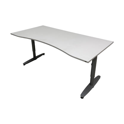 Manuelt hev/senk skrivebord fra Kinnarps, hvit, 180x80 cm