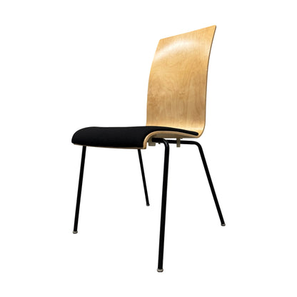 Møteromsstol fra RBM, Bella