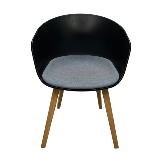 Spisestol fra HAY AAC 22, blå