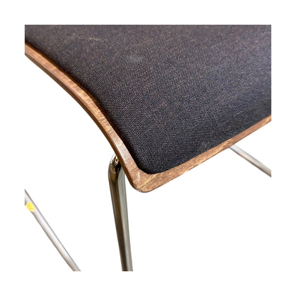 Brunner møtestol med tre rygg, brun