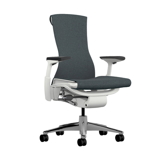 Embody kontorstol fra Herman Miller, Nightfall Sync – hvit ramme og polert base
