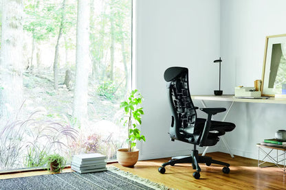 Embody kontorstol fra Herman Miller, sort