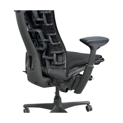 Embody kontorstol fra Herman Miller, sort