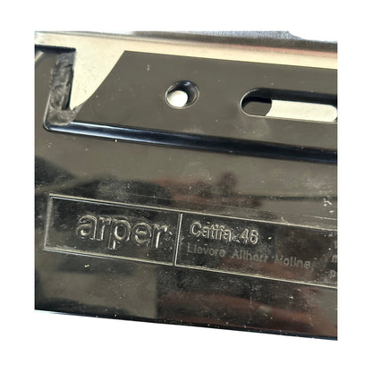 Catifa 46 møteromsstol fra Arper, hvit med sort ramme