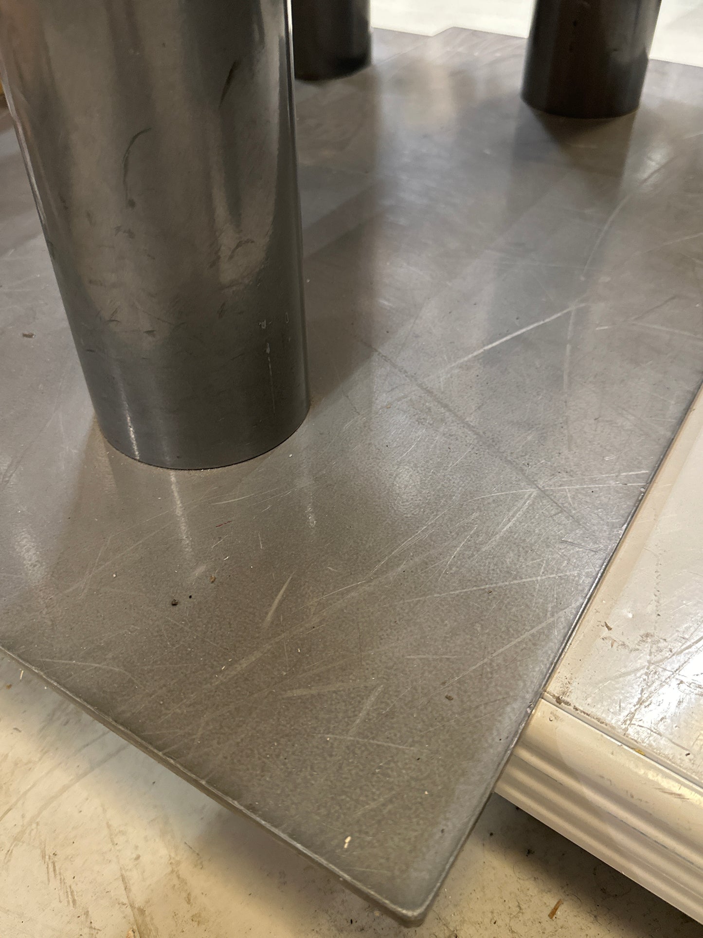 Møtebord med kabelluker, 320x155cm