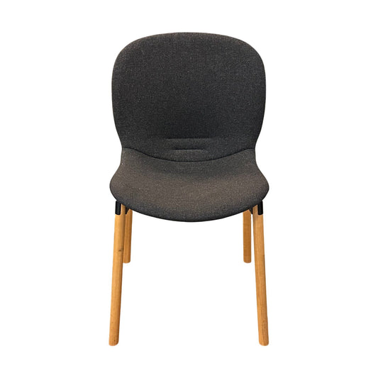 Noor møteromsstol fra RBM, treben, grå