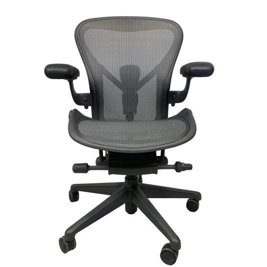 Aeron fra Herman Miller i Graphite, type B