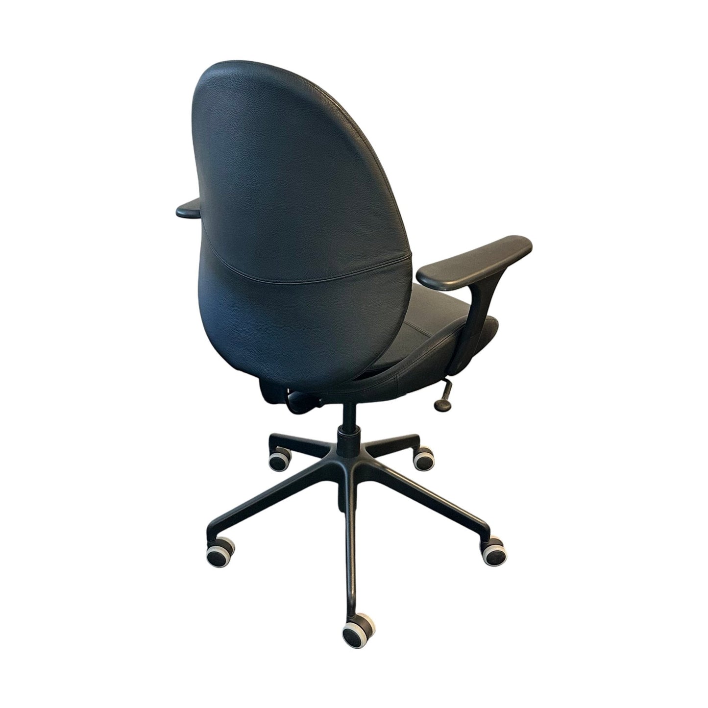 Kontorstol HATTEFJÄLL fra IKEA, sort skinn