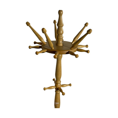 Retro stumtjener i tre, trefarget, 180 cm