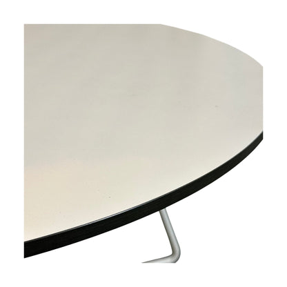 Ypsilon sidebord fra Pedrali, hvit, Ø80 cm, 45 cm høyt