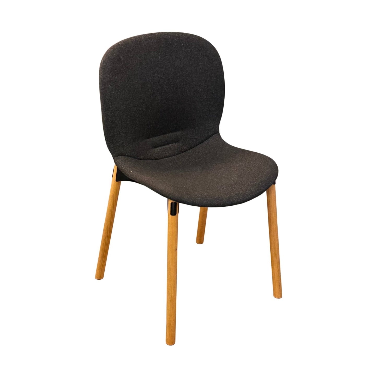 Noor møteromsstol fra RBM, treben, grå