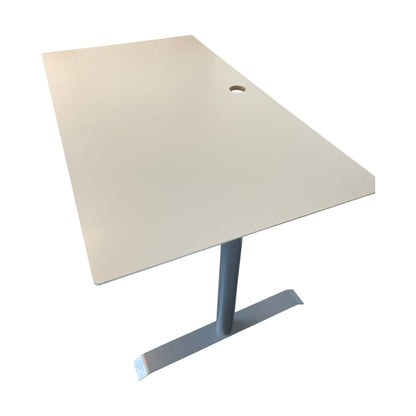 Hvit elektrisk hev/senk skrivebord, 160x90 cm