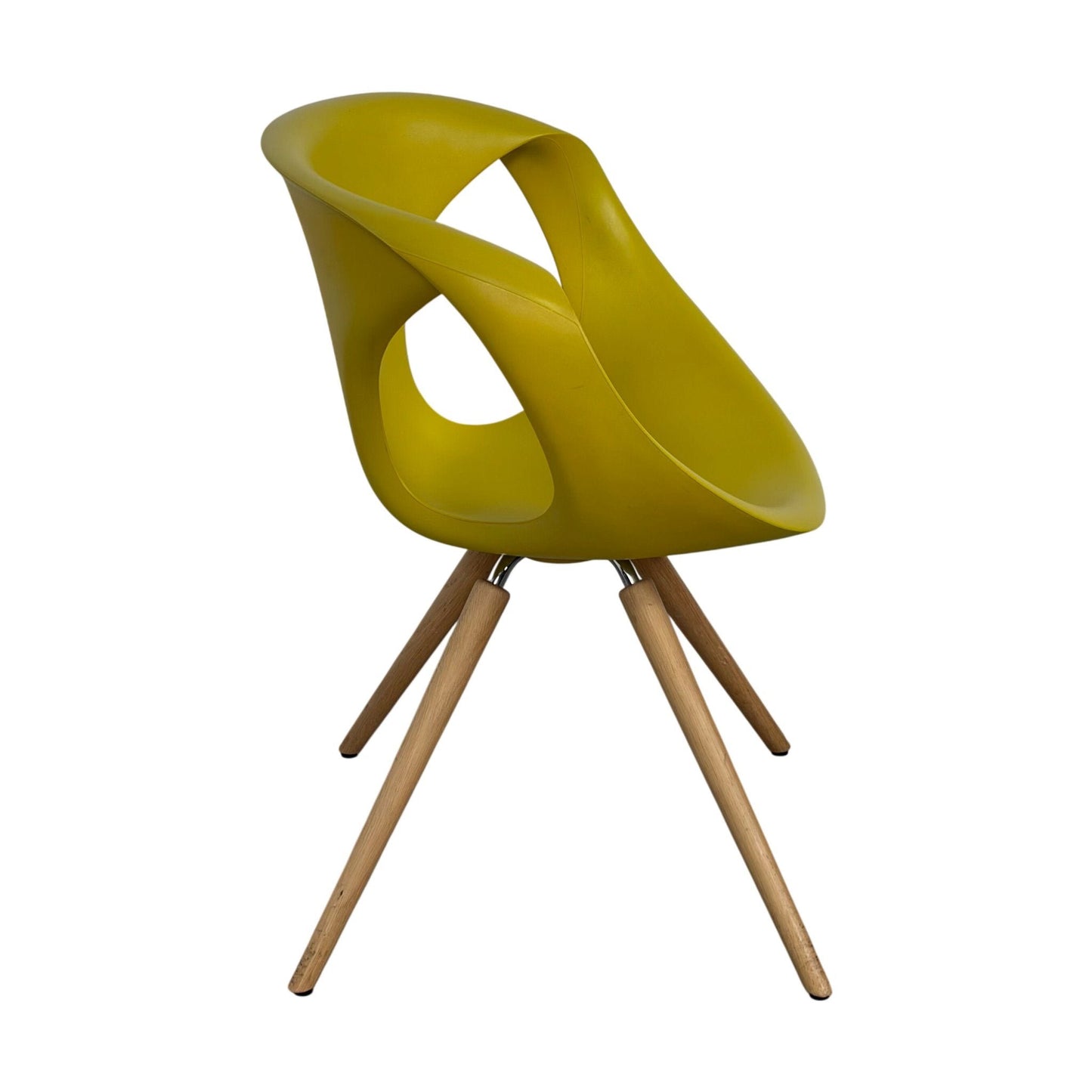 UP møteromsstol fra Tonon, sennepsgul