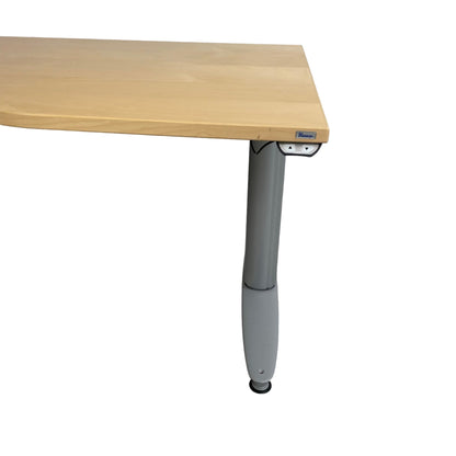 Skrivebord fra Kinnarps, el hev/senk, 180cm