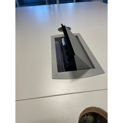 Møtebord fra EFG, lys grått laminat, 550x140 cm