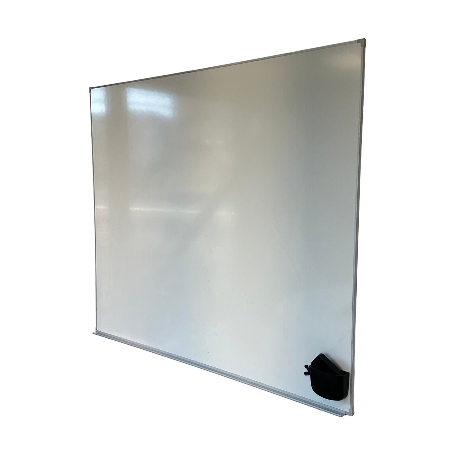 Vegghengt whiteboard, 140x120 cm