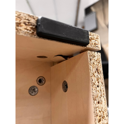 Skap QBUS, låsbare skyvedører m/håndtak, 4 hyller, sokkel, H2020 B800 D400 mm, bjørk