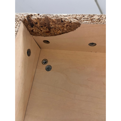 Skap QBUS, låsbare skyvedører m/håndtak, 4 hyller, sokkel, H2020 B800 D400 mm, bjørk