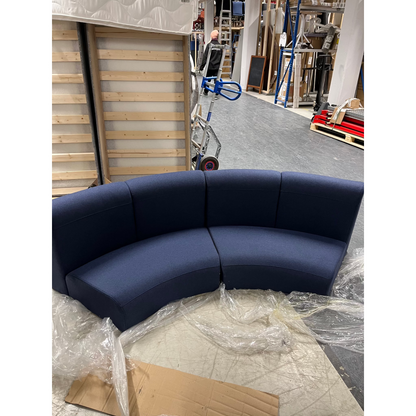 Sofa VARIETY, halvsirkel, KUN 2 STK MODULER, stoff Pod CS, marineblå fra AJ Produkter