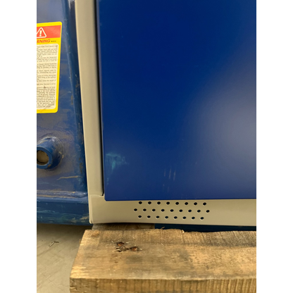 Garderobeskap CLASSIC, 3 seksjoner, flatt tak, H1740 B900 D550 mm, blå fra AJ Produkter