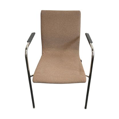 Møteromsstol fra Skandiform, brun ullstoff, med armlener