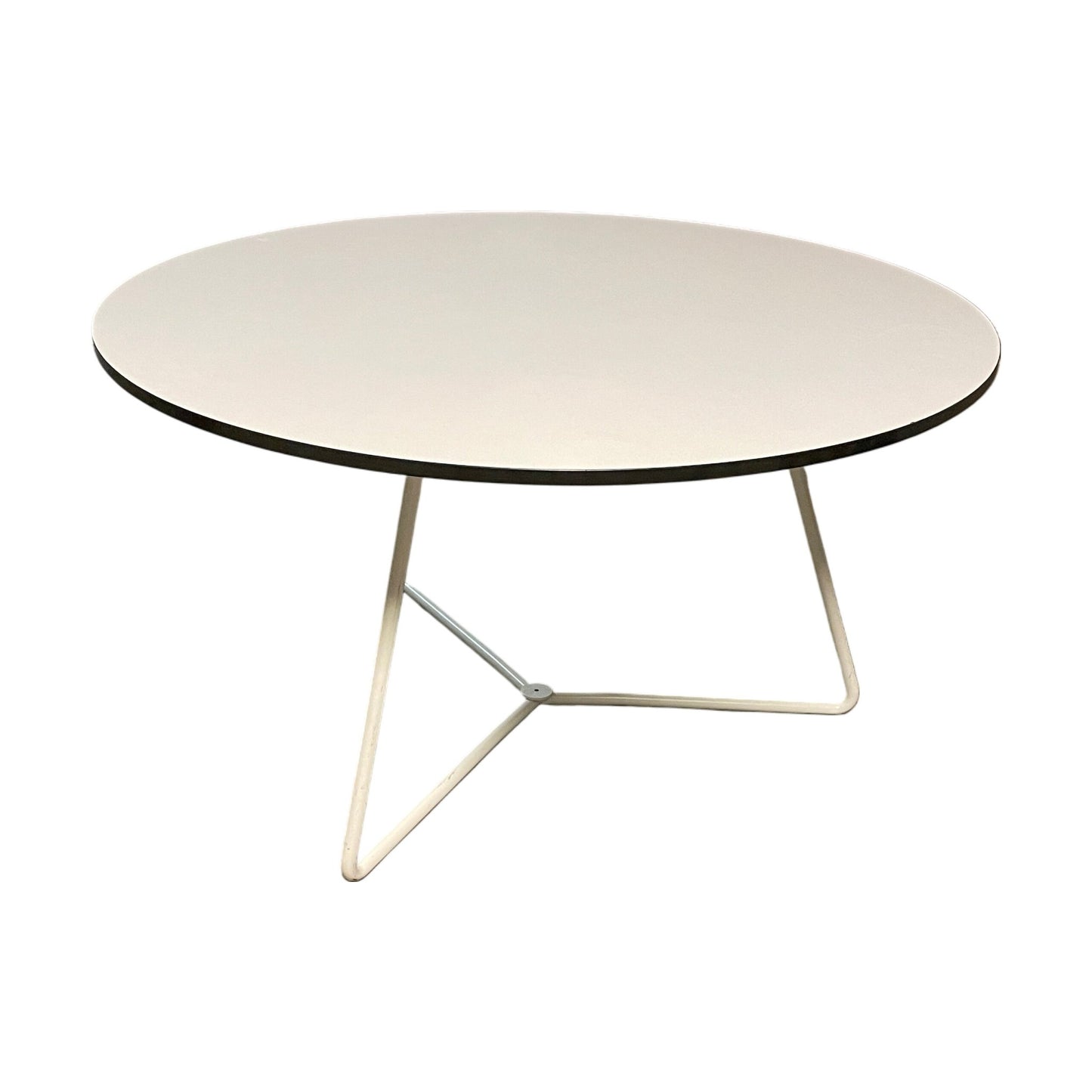 Pedrali Ypsilon hvitt kaffebord, hvitt understell, diameter 60 cm