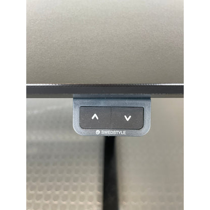 Helsort elektrisk hev/senk skrivebord fra Edsbyn/Swedstyle, 160x80 cm