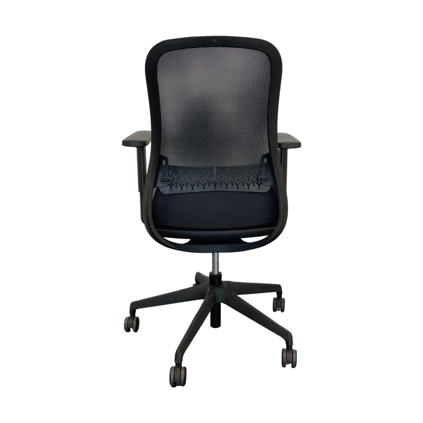 Souly Swivel Chair Mesh kontorstol fra NowiStyl, helsort