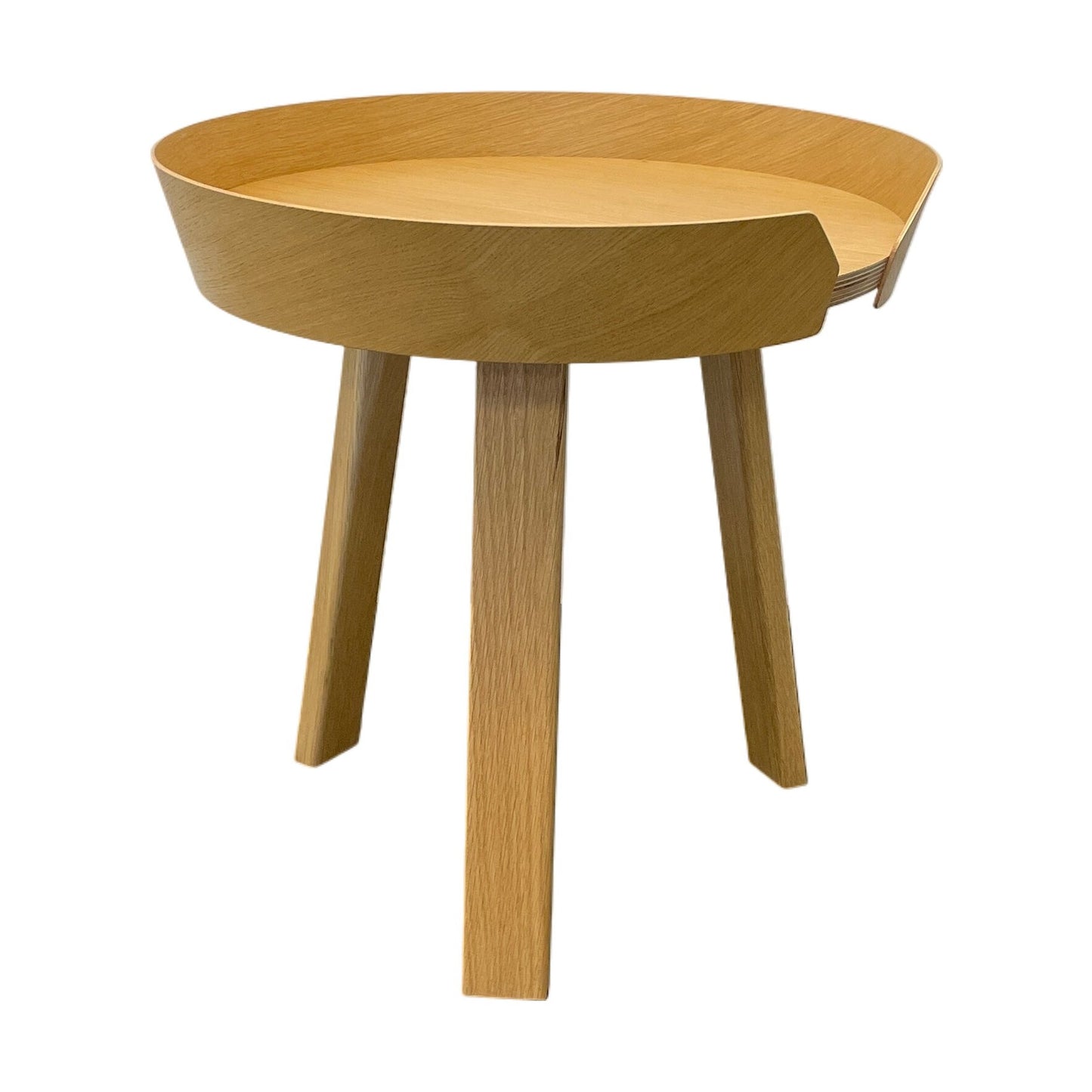 Around sofabord fra Muuto, heltre eik, Ø45 cm