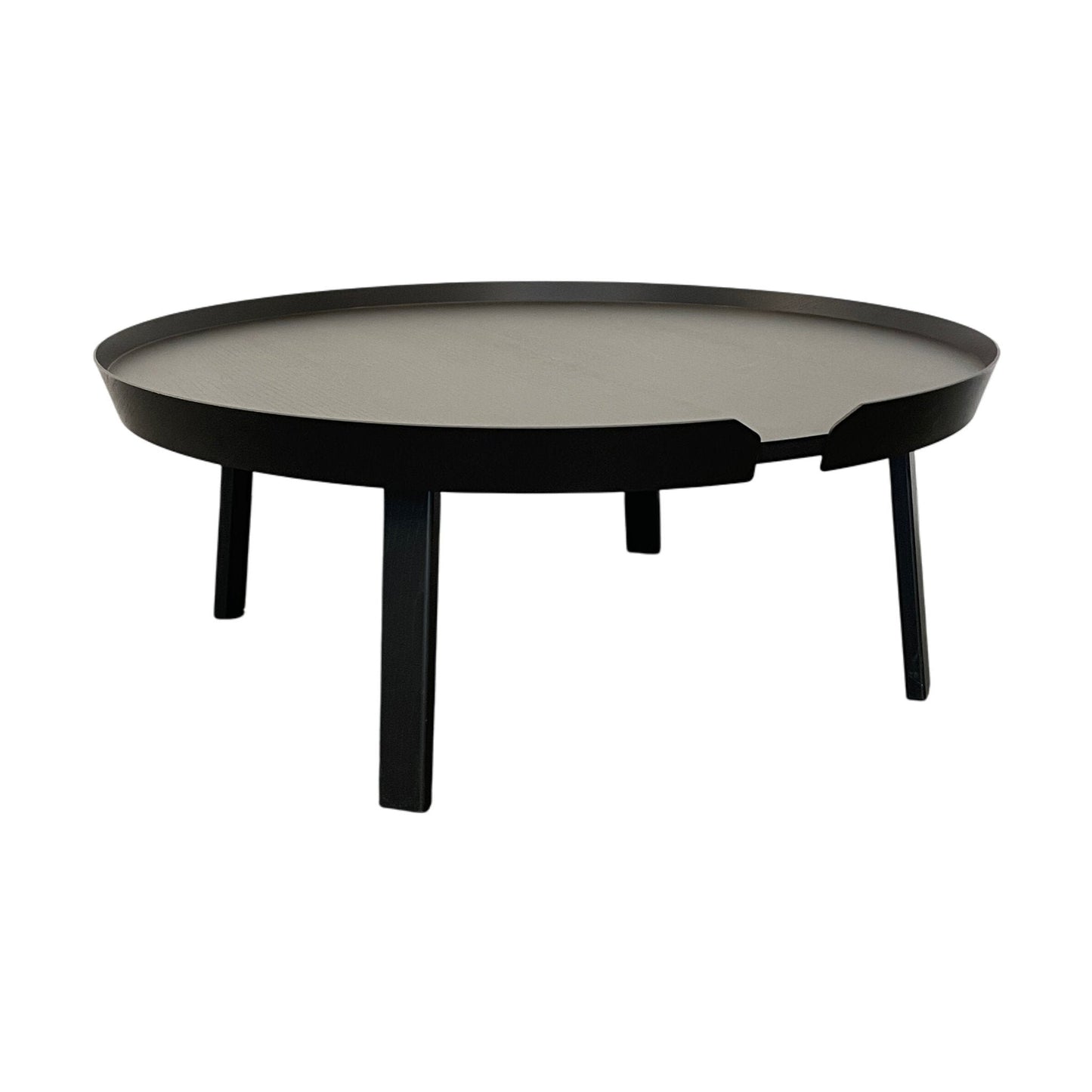 Around sofabord fra Muuto, sortbeiset eik, 100x100 cm