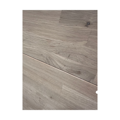 Odense spisebord fra A-Møbler, hvitoljet heltre eik, Ø110cm