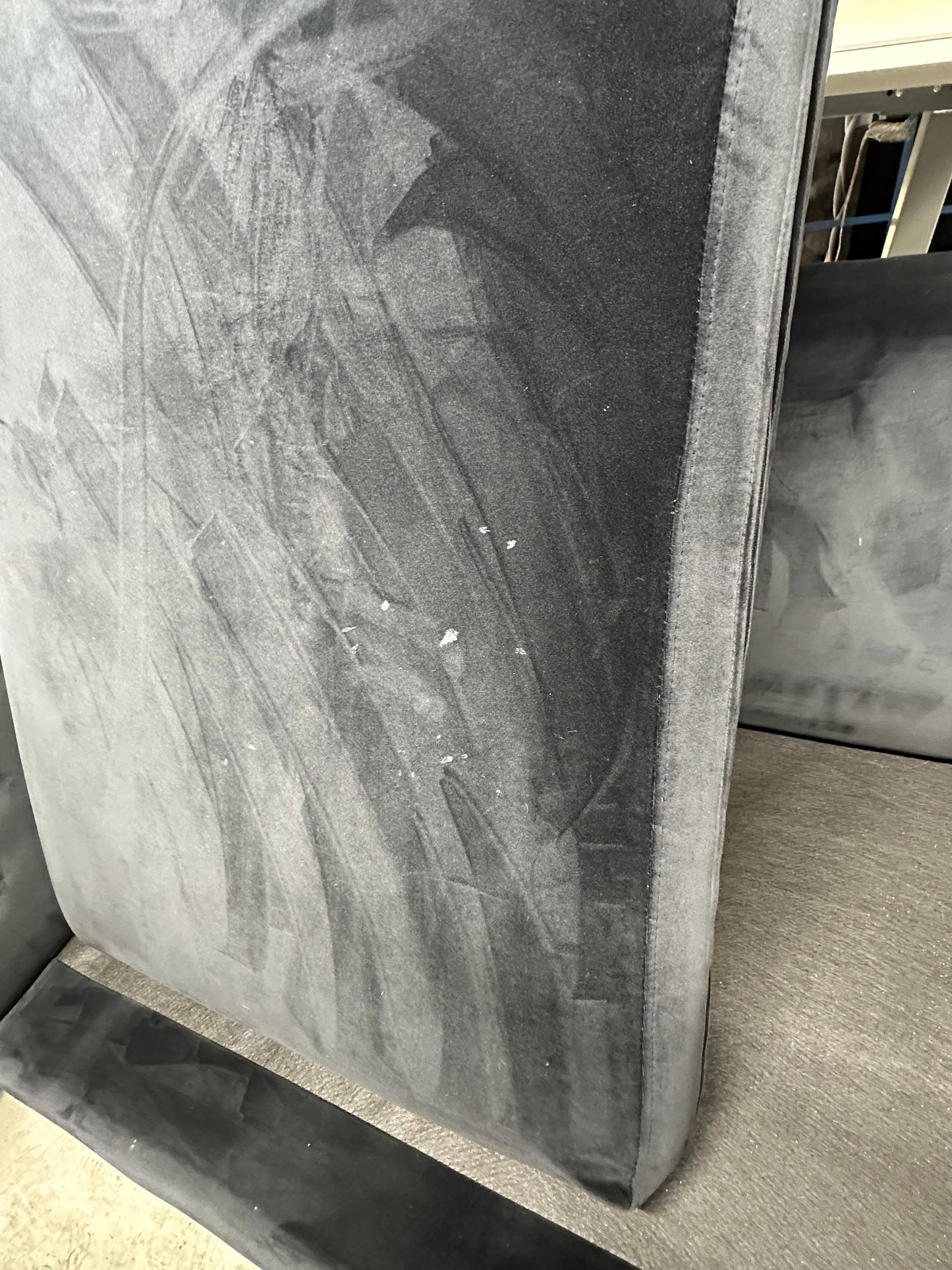 Dallas 3-seter sofa fra A-Møbler, velour