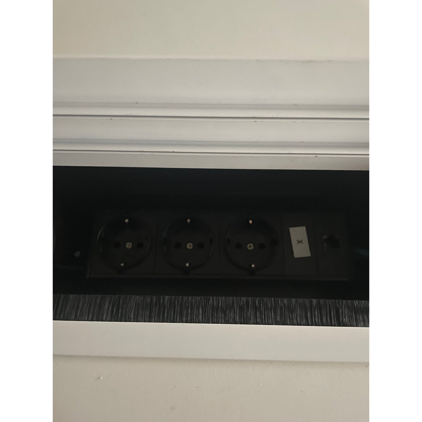 Møtebord, hvit laminat, 120x140 cm