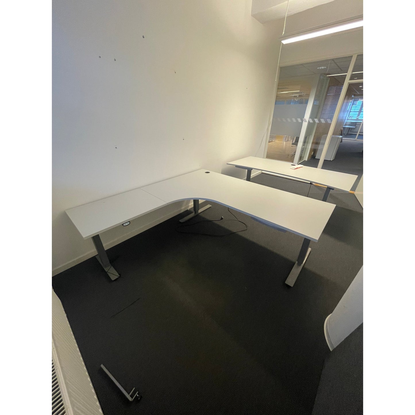 EFG elektrisk hjørneunderstell, grå, 122x34 cm