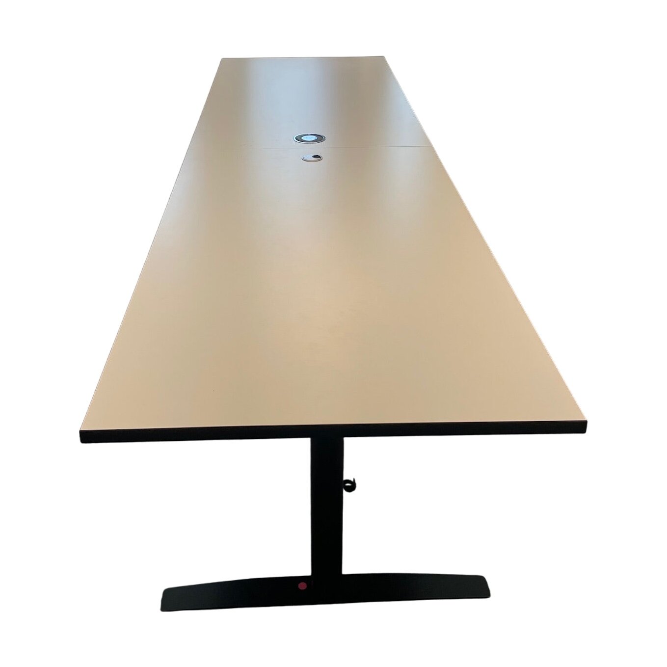 Møtebord fra Fora Form, hvit laminat, 280x80 cm