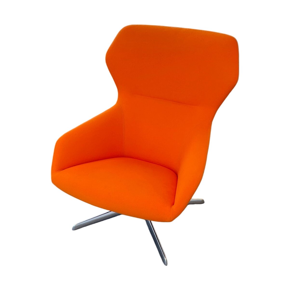 Ray Lounge 9241 lenestol fra Brunner i oransje, designet av Jehs + Laub