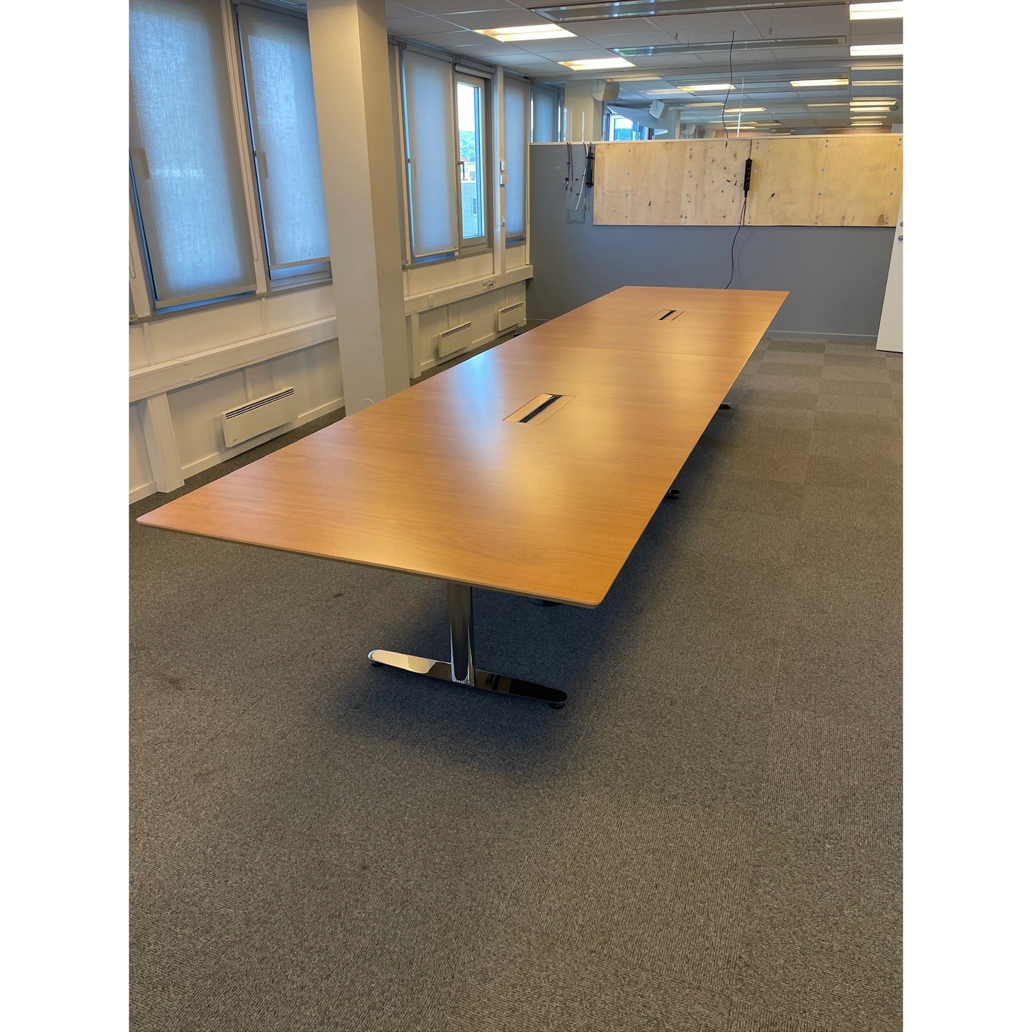 Konferansebord i oljet eik fra Horreds, 480x120 cm