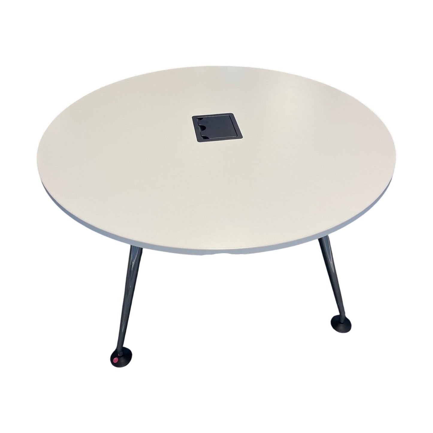 Sirkulært møtebord fra Fora Form, hvit, 130x130 cm