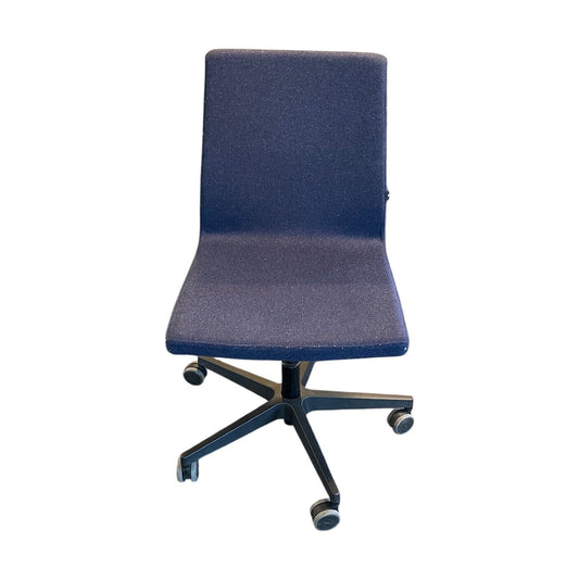 Møtestol fra Topstar, ullstoff, med hjul