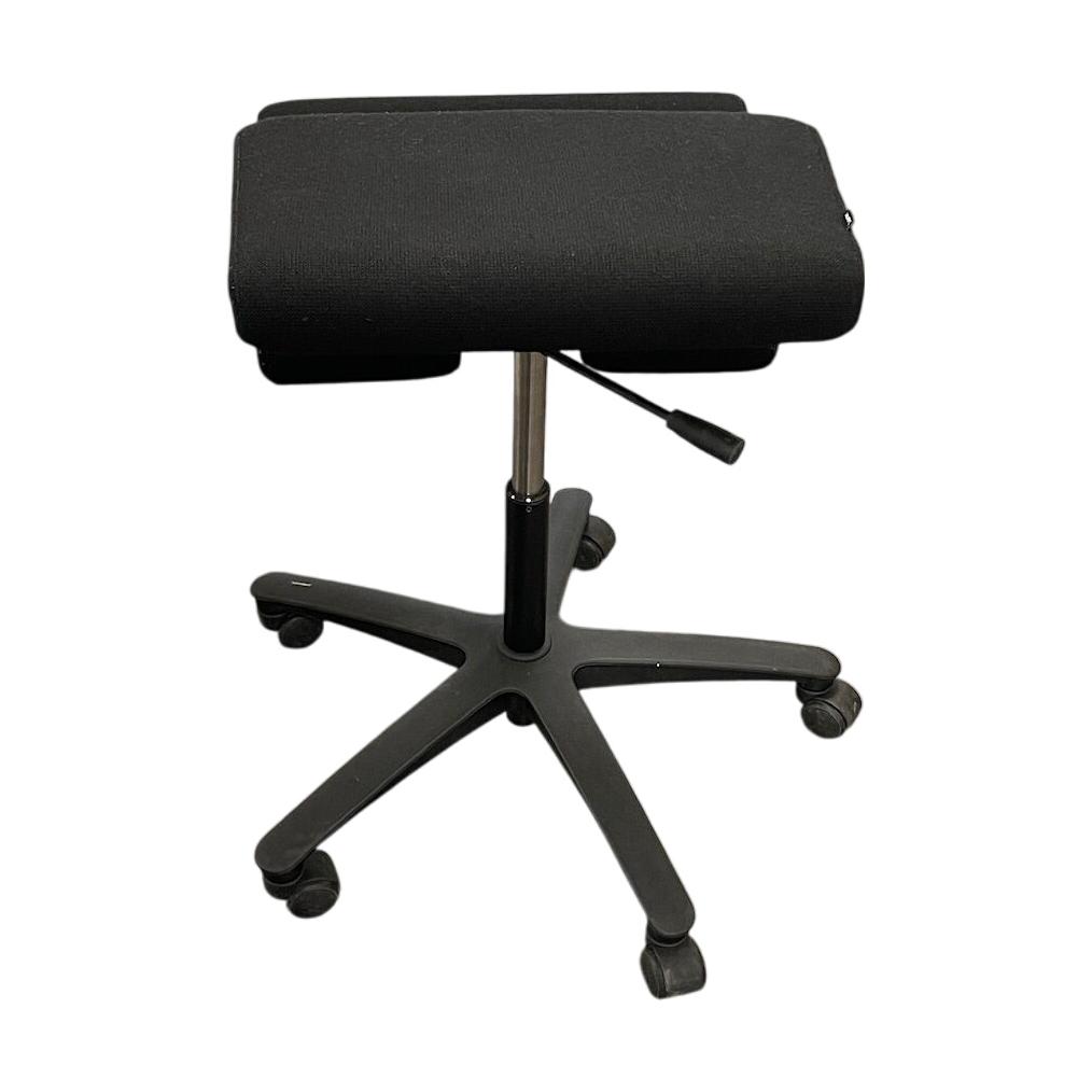 Wing balansestol fra Stokke Varier, sort