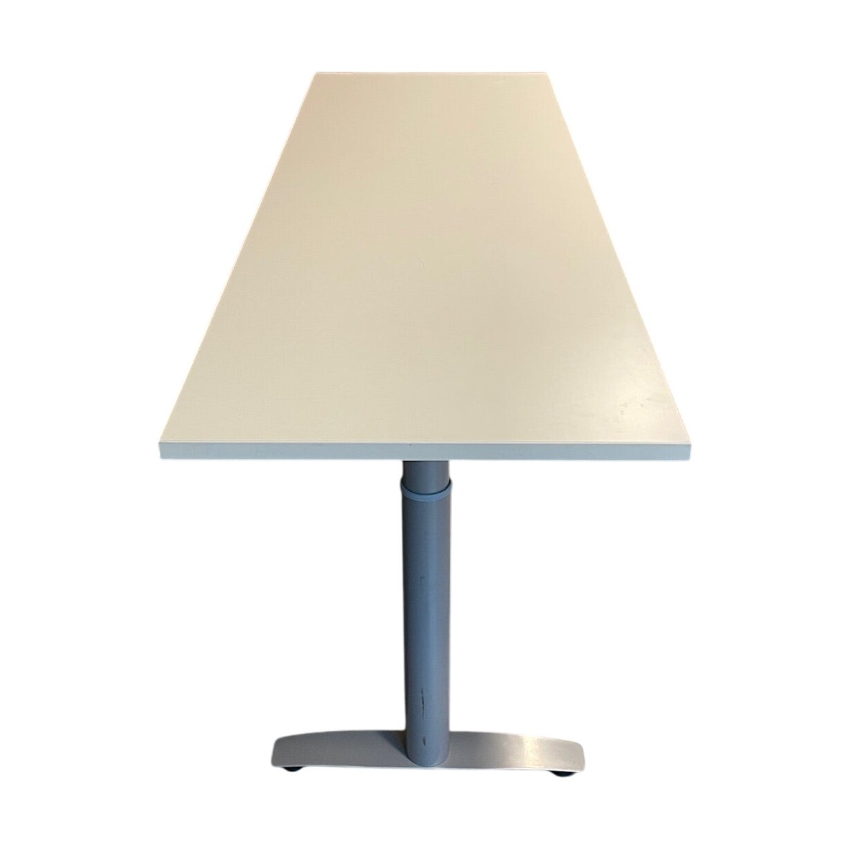 Møtebord fra Fora Form, hvit laminat, 180x60 cm