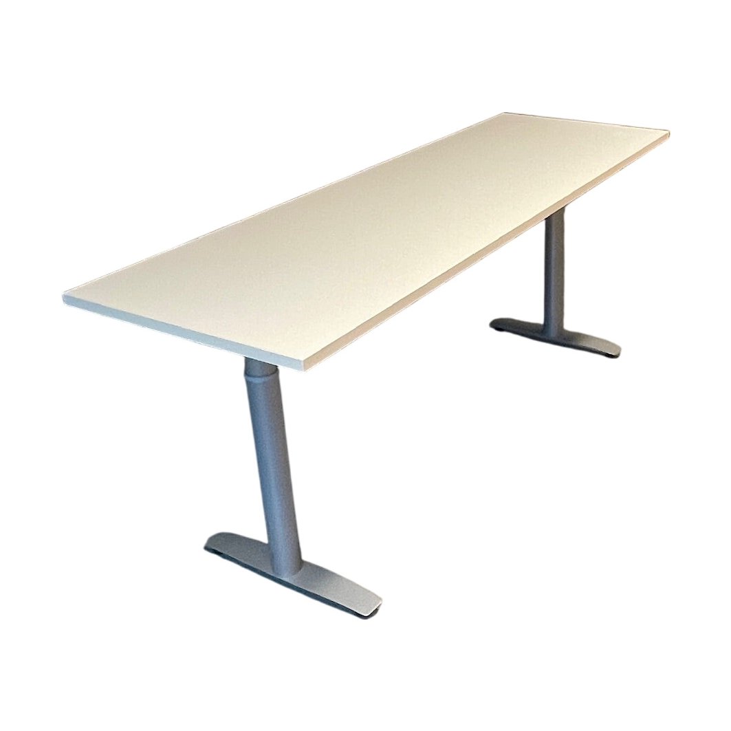 Møtebord fra Fora Form, hvit laminat, 180x60 cm