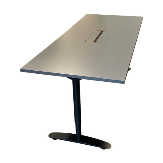 Grått møteromsbord fra Aarsland, laminat, 180x80 cm