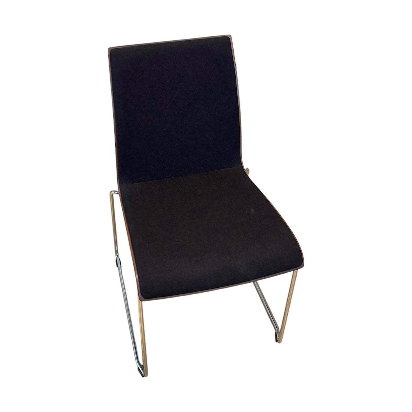 Fox møteromsstol fra Brunner, stablebar