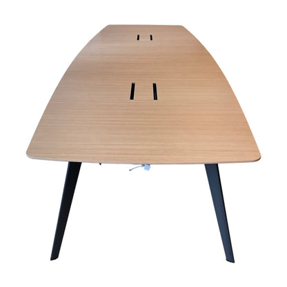 Møtebord fra Svenheim, lys eik, 380x130 cm