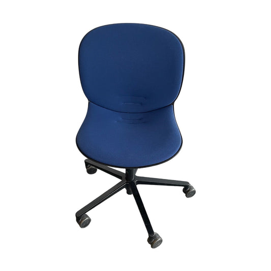 RBM Noor 6070SB møteromsstol, mørk blå, høydejusterbar