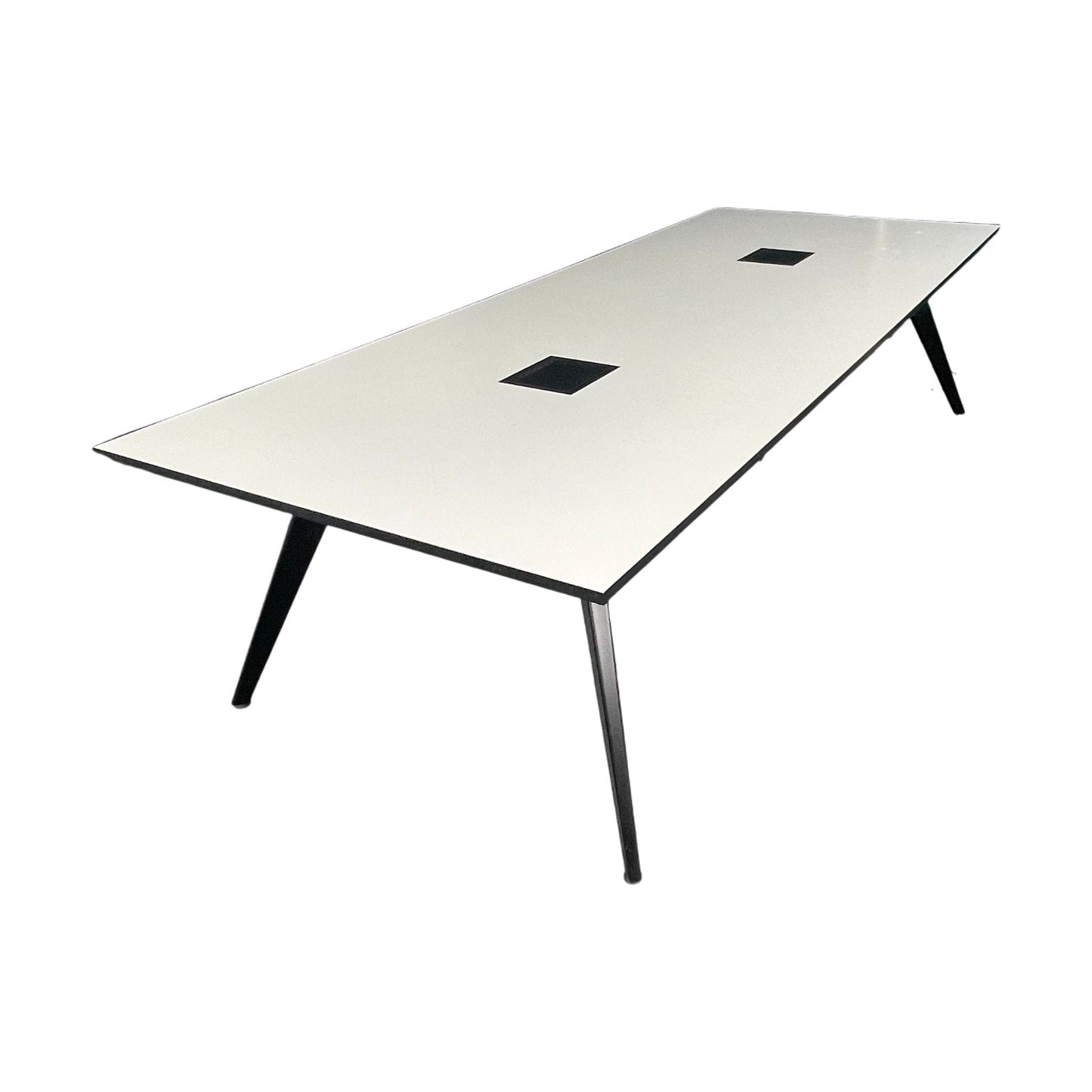 Møtebord fra Fora Form, hvit laminat, 300x120 cm