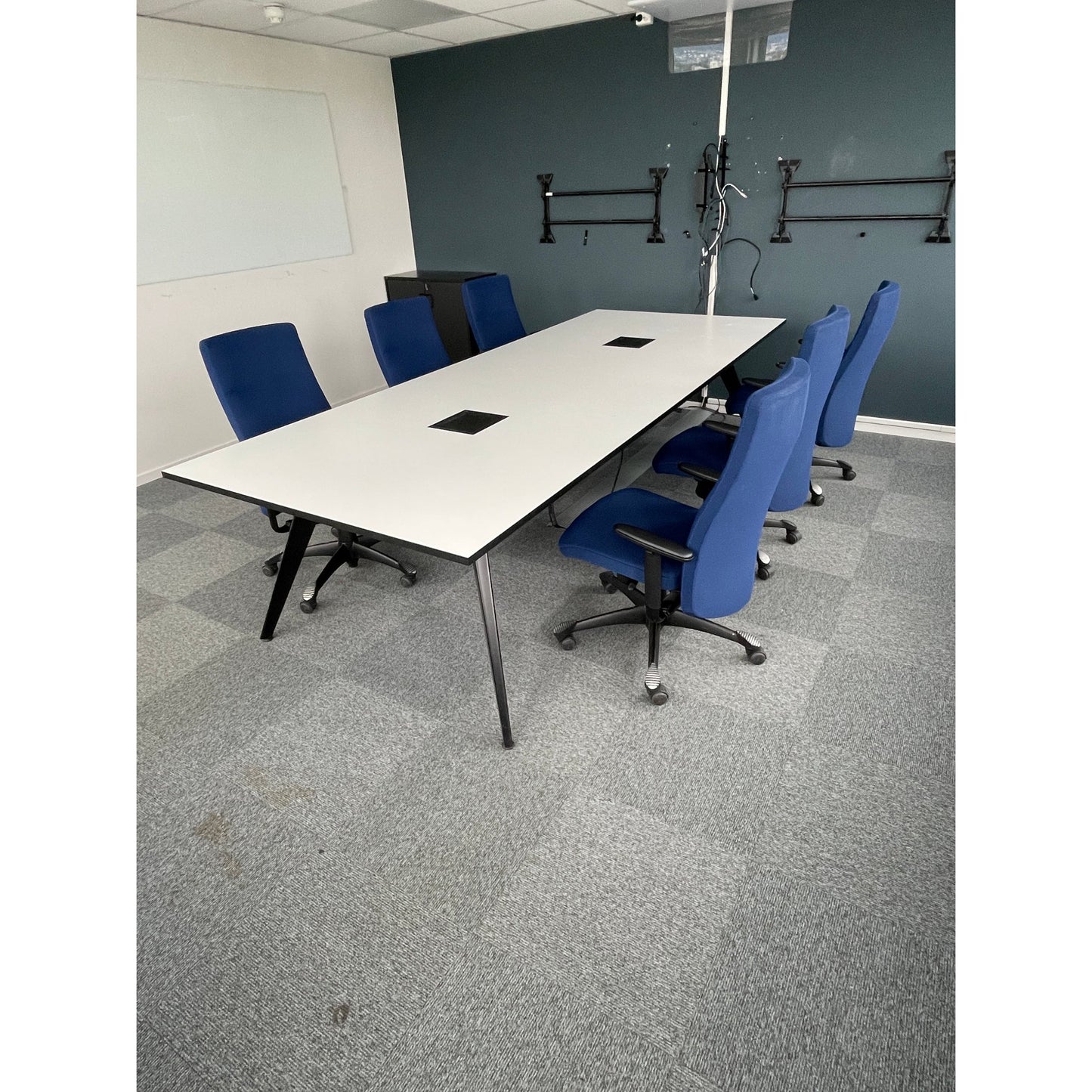 Møtebord fra Fora Form, hvit laminat, 300x120 cm